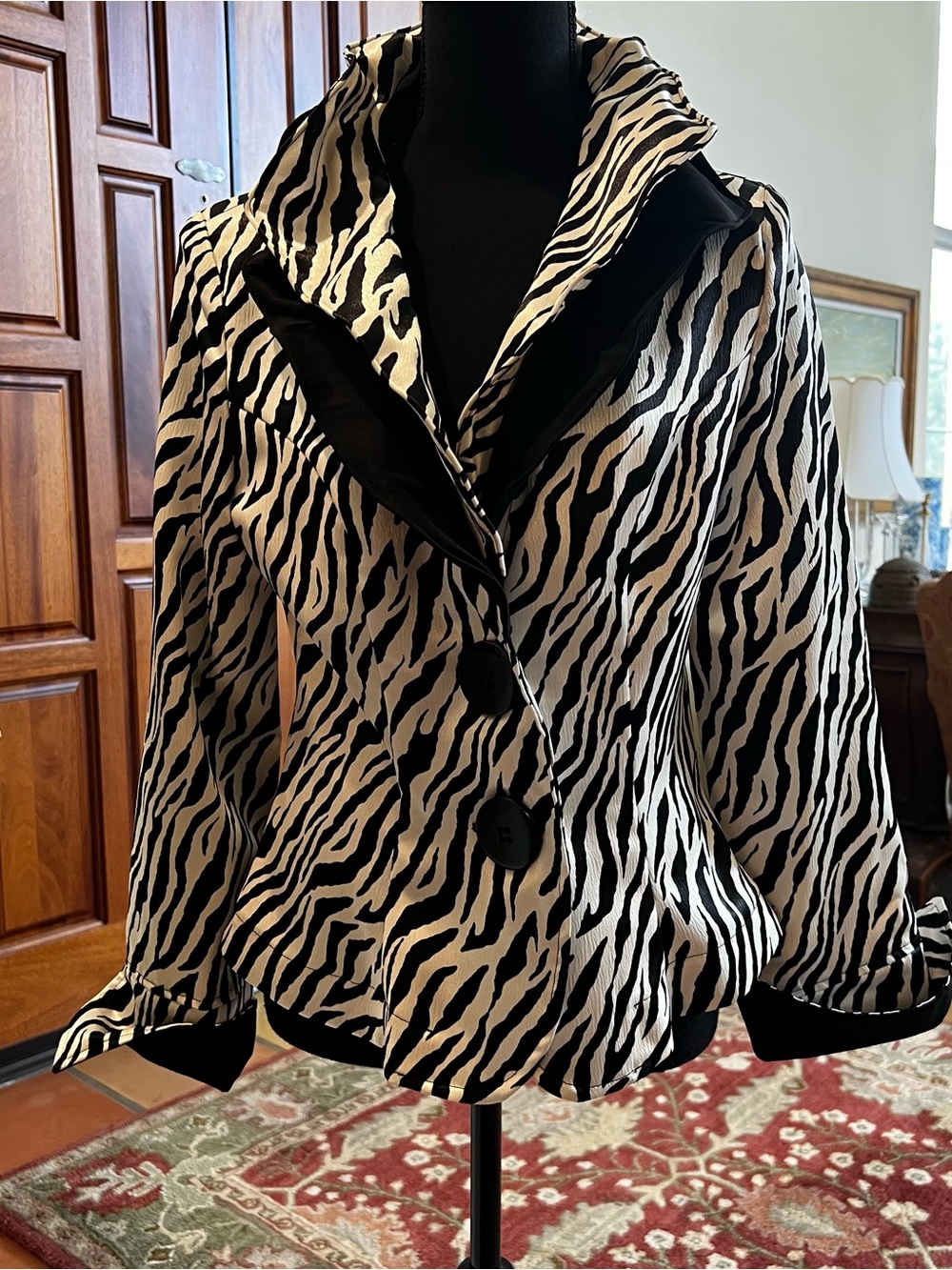 Vintage Design Today's Jacket Blazer Women's Wire Collar Big Button Zebra Size M